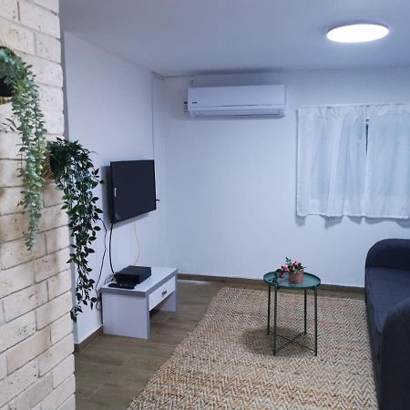 בית בלב הגולן Qaşrīn المظهر الخارجي الصورة
